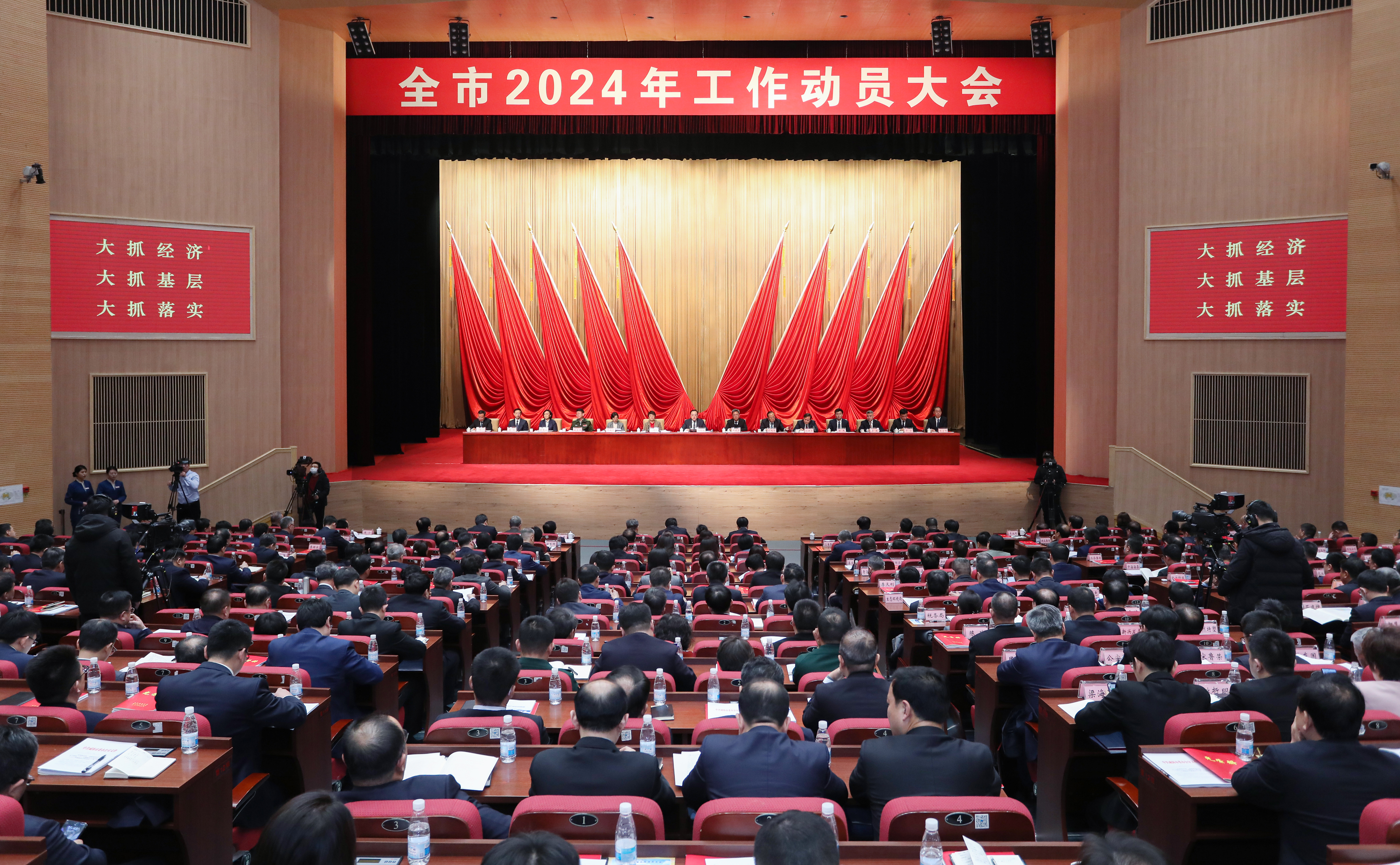 威海市现场.jpg
